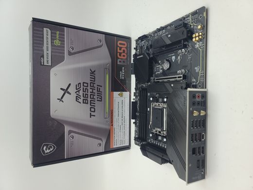 Материнська плата MSI MAG B650 TOMAHAWK WIFI (sAM5, AMD B650, PCI-Ex16)