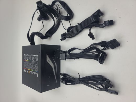 Блок живлення AeroCool Lux RGB 750W(AEROPGSLUXRGB-750)