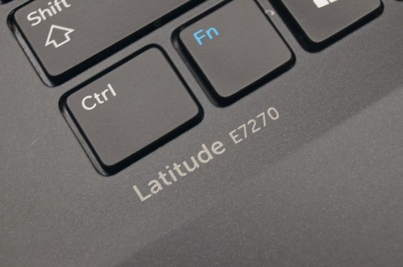 Ноутбук Dell Latitude E7270