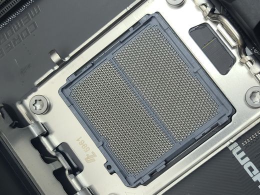Материнська плата MSI MAG B650 TOMAHAWK WIFI (sAM5, AMD B650, PCI-Ex16)