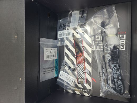 Материнська плата Asus ROG STRIX B650E-I Gaming Wi-Fi (sAM5, AMD B650, PCI-Ex16)