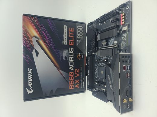 Материнська плата Gigabyte B550 AORUS ELITE AX V2 (sAM4, AMD B550, PCI-Ex16)