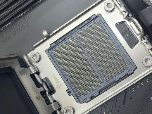 Материнська плата MSI B650M Gaming Plus Wi-Fi (sAM5, AMD B650, PCI-Ex16)
