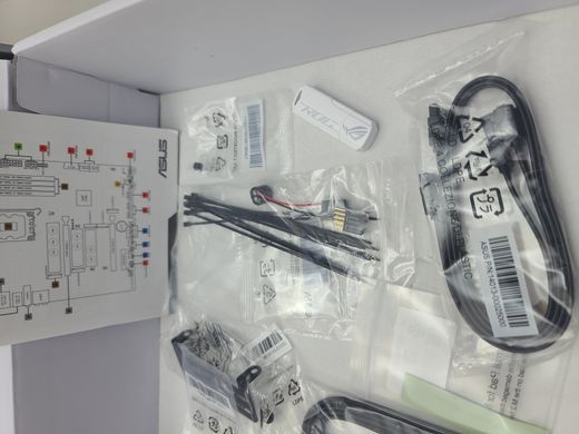 Материнська плата ASUS ROG MAXIMUS Z790 FORMULA (90MB1FS0-M0EAY0)