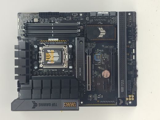 Материнська плата Asus TUF Gaming B650-Plus Wi-Fi (sAM5, AMD B650, PCI-Ex16)