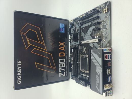 Материнська плата Gigabyte Z790 D AX (s1700, Intel Z790, PCI-Ex16)