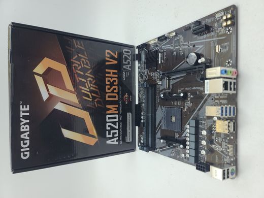 Материнська плата Gigabyte A520M DS3H V2 (sAM4, AMD A520, PCI-Ex16)