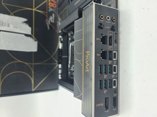 Материнська плата Asus ProArt X870E-CREATOR WIFI (sAM5, AMD X870, PCI-Ex16)