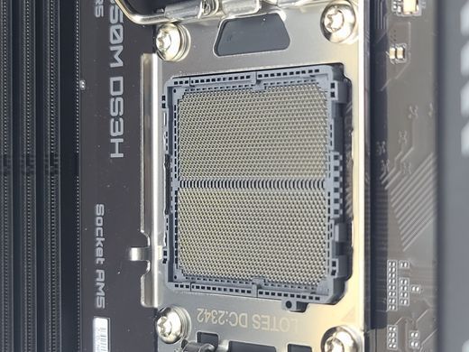Материнська плата Gigabyte B650M DS3H (sAM5, AMD B650, PCI-Ex16)