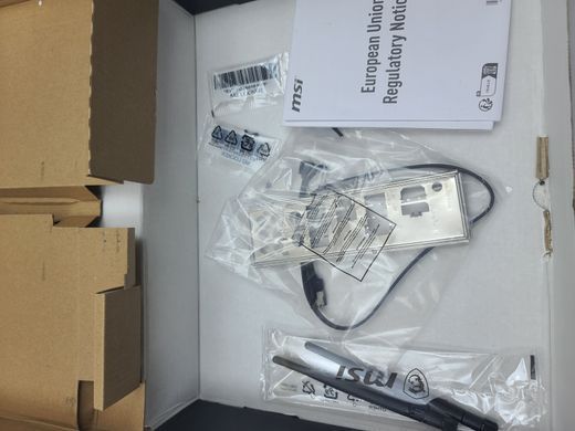 Материнська плата MSI PRO B650-S Wi-Fi (sAM5, AMD B650, PCI-Ex16)