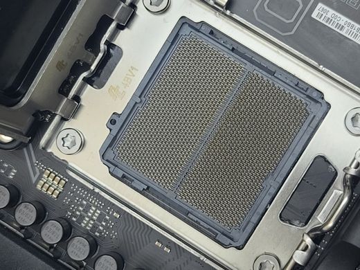 Материнська плата Asus ROG STRIX B650E-E Gaming Wi-Fi (sAM5, AMD B650, PCI-Ex16)