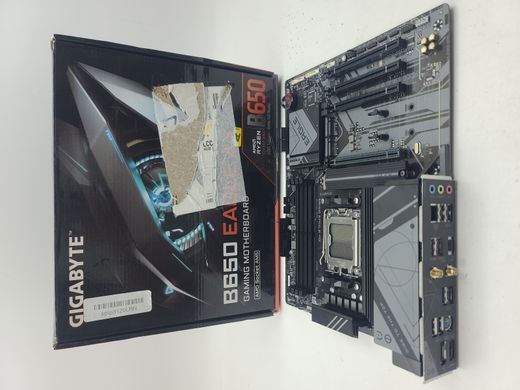 Материнська плата Gigabyte B650 EAGLE AX (sAM5, AMD B650, PCI-Ex16)