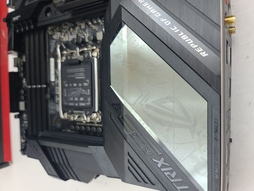 Материнська плата Asus ROG STRIX Z790-H GAMING WIFI (s1700, Intel Z790, PCI-Ex16)