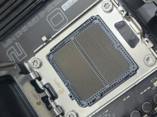 Материнська плата Asus ROG STRIX B650E-E Gaming Wi-Fi (sAM5, AMD B650, PCI-Ex16)