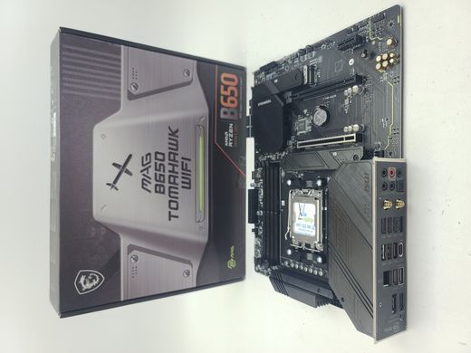 Материнська плата MSI MAG B650 TOMAHAWK WIFI (sAM5, AMD B650, PCI-Ex16)