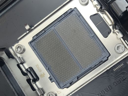 Материнська плата MSI MAG B850 Tomahawk Max Wi-Fi (sAM5, AMD B850, PCI-Ex16)
