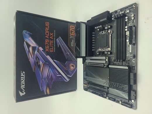 Материнська плата Gigabyte X670 Aorus Elite AX (sAM5, AMD X670, PCI-Ex16)