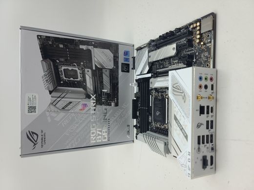 Материнська плата Asus ROG STRIX B760-G GAMING WIFI (s1700, Intel B760, PCI-Ex16)