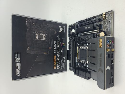 Материнська плата Asus TUF Gaming B650M-Plus Wi-Fi (sAM5, AMD B650, PCI-Ex16)