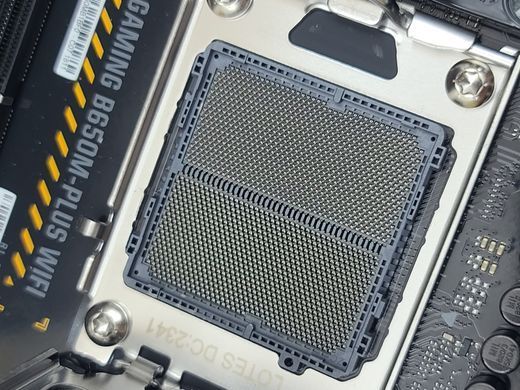 Материнська плата Asus TUF Gaming B650M-Plus Wi-Fi (sAM5, AMD B650, PCI-Ex16)