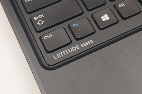 Ноутбук Dell Latitude E5550 15,6''/i5-5200U/8Gb/240GbSSD/Intel HD Graphics 5500 4Gb/1366×768/TN/3год 30хв(A-)(A)