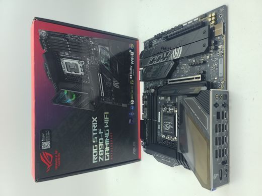 Материнська плата ASUS ROG STRIX Z890-F GAMING Wi-Fi (s1851, Intel Z890, PCI-Ex16)