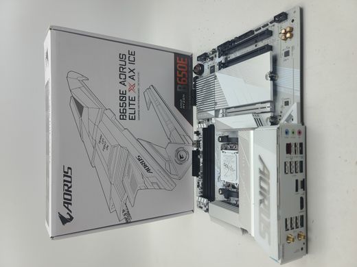 Материнська плата Gigabyte B650E Aorus Elite X AX ICE (sAM5, AMD B650, PCI-Ex16)