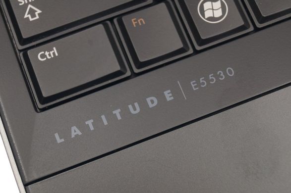 Ноутбук Dell Latitude E5530 15,6''/i5-3210M/4Gb/240GbSSD/Intel HD Graphics 4000 1Gb/1366×768/TN/3год 10хв(A-)(A)