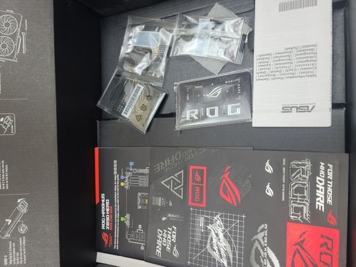 Материнська плата ASUS ROG MAXIMUS Z890 HERO (s1851, Intel Z890, PCI-Ex16)
